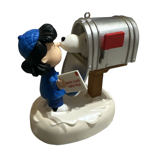 2014 Snoopy's Christmas Greeting! Hallmark Ornament (Peanuts) QXI2566 Image1