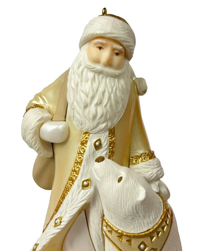 2014 Strolling in the Snow Hallmark Ornament (Santa Claus) QGO1216