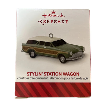 2014 Stylin' Station Wagon Hallmark Ornament (Car) QGO1006