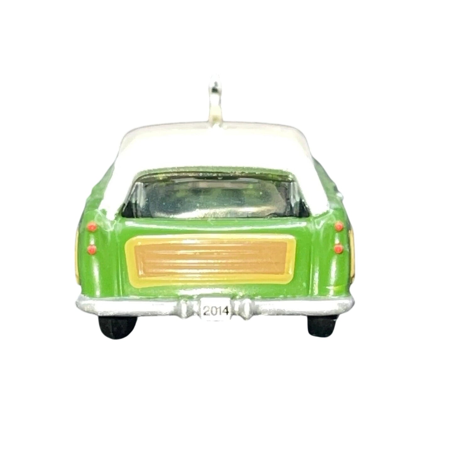 2014 Stylin' Station Wagon Hallmark Ornament (Car) QGO1006