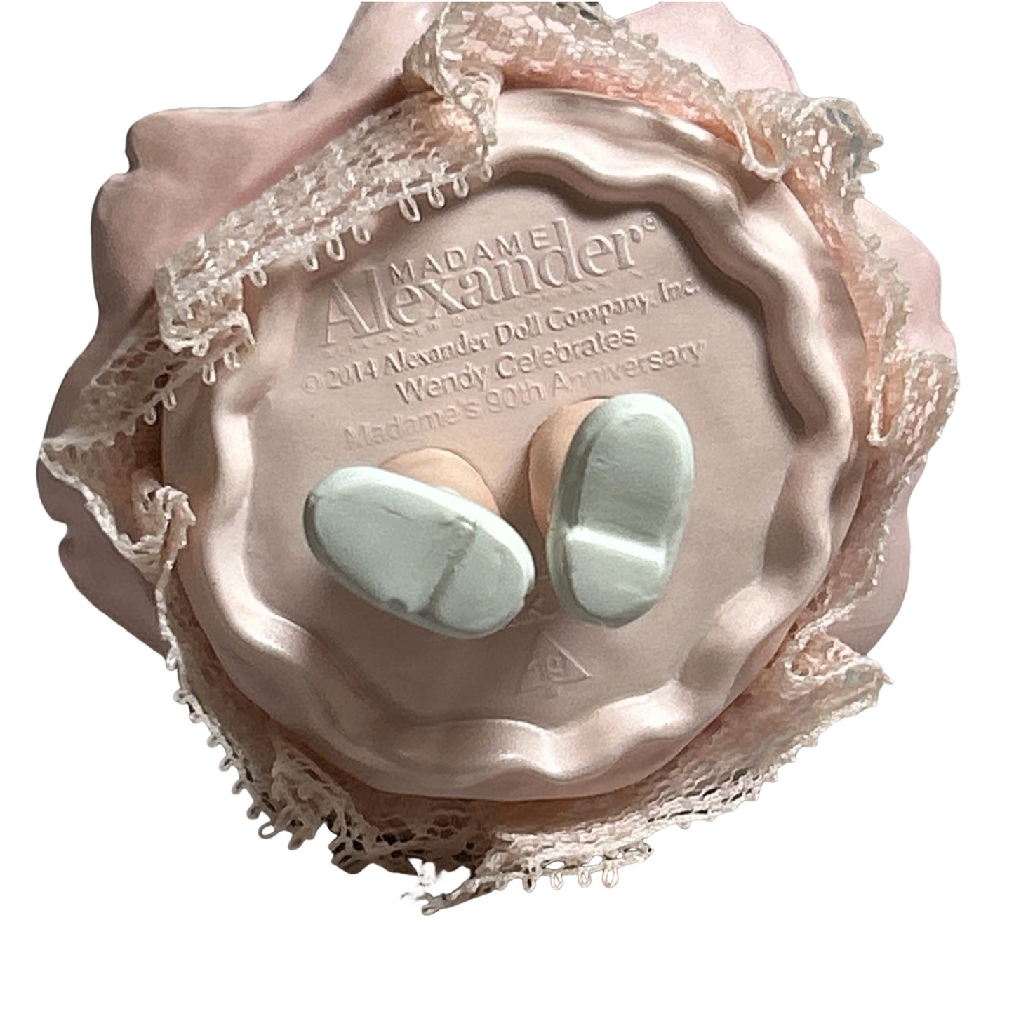 2014 Wendy Celebrates - Madame's 90th Anniversary Hallmark Ornament (Madame Alexander) QX9136 Image5