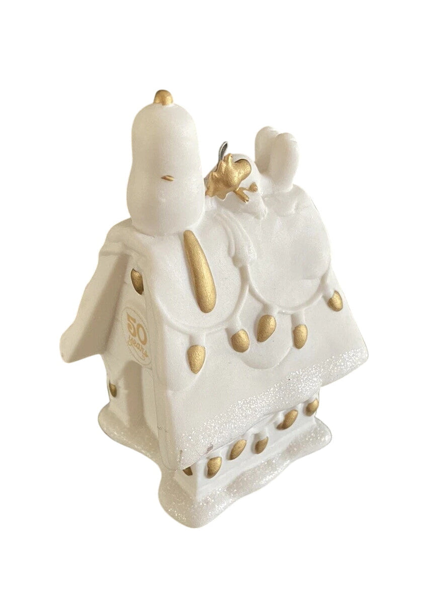 2015 50th Anniversary Doghouse Hallmark Ornament (Peanuts) QXI2397