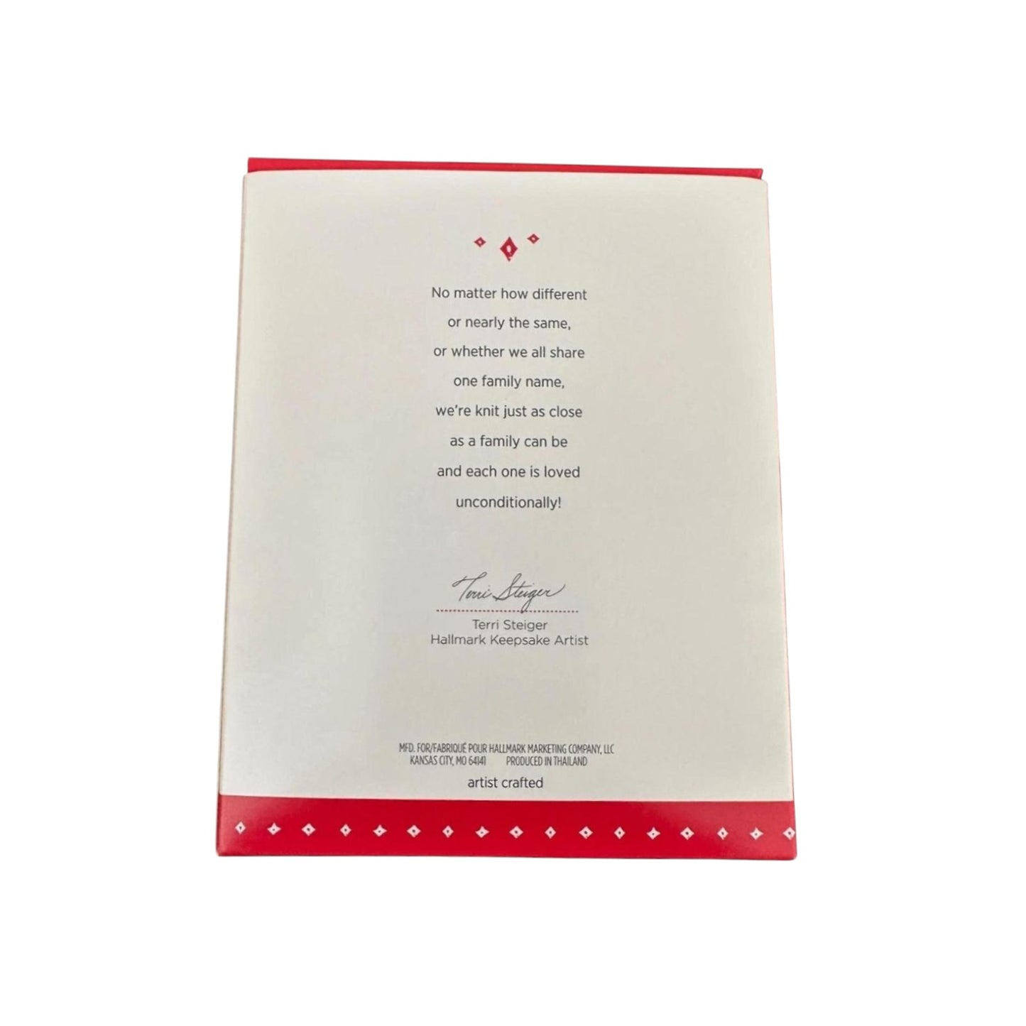 2015 A Close-Knit Family (Wreath)