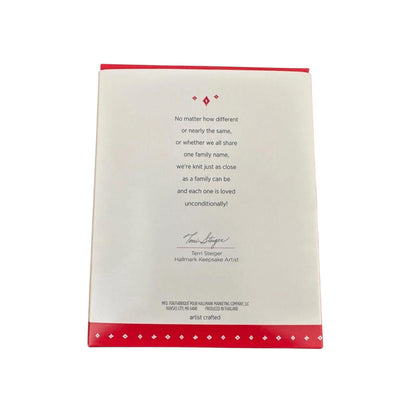 2015 A Close-Knit Family (Wreath)