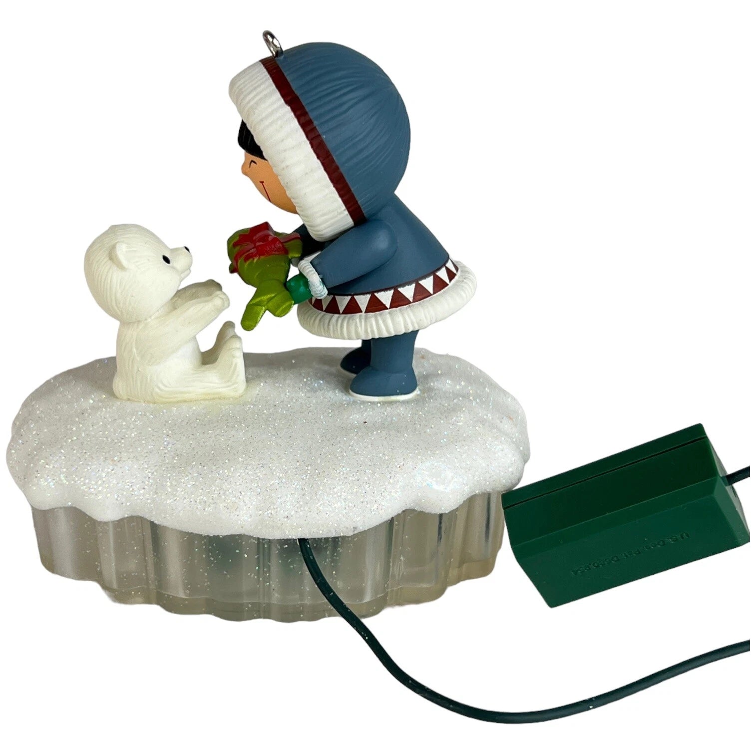 2015 A Fish For Christmas Hallmark Ornament (The World of Frosty Friends) QGO1329