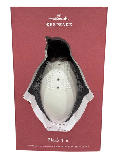 2015 Black Tie Hallmark Ornament (Penguins) QGO1759