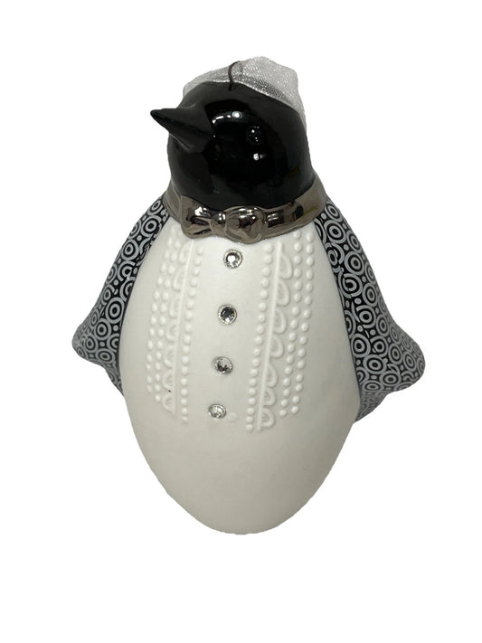 2015 Black Tie Hallmark Ornament (Penguins) QGO1759