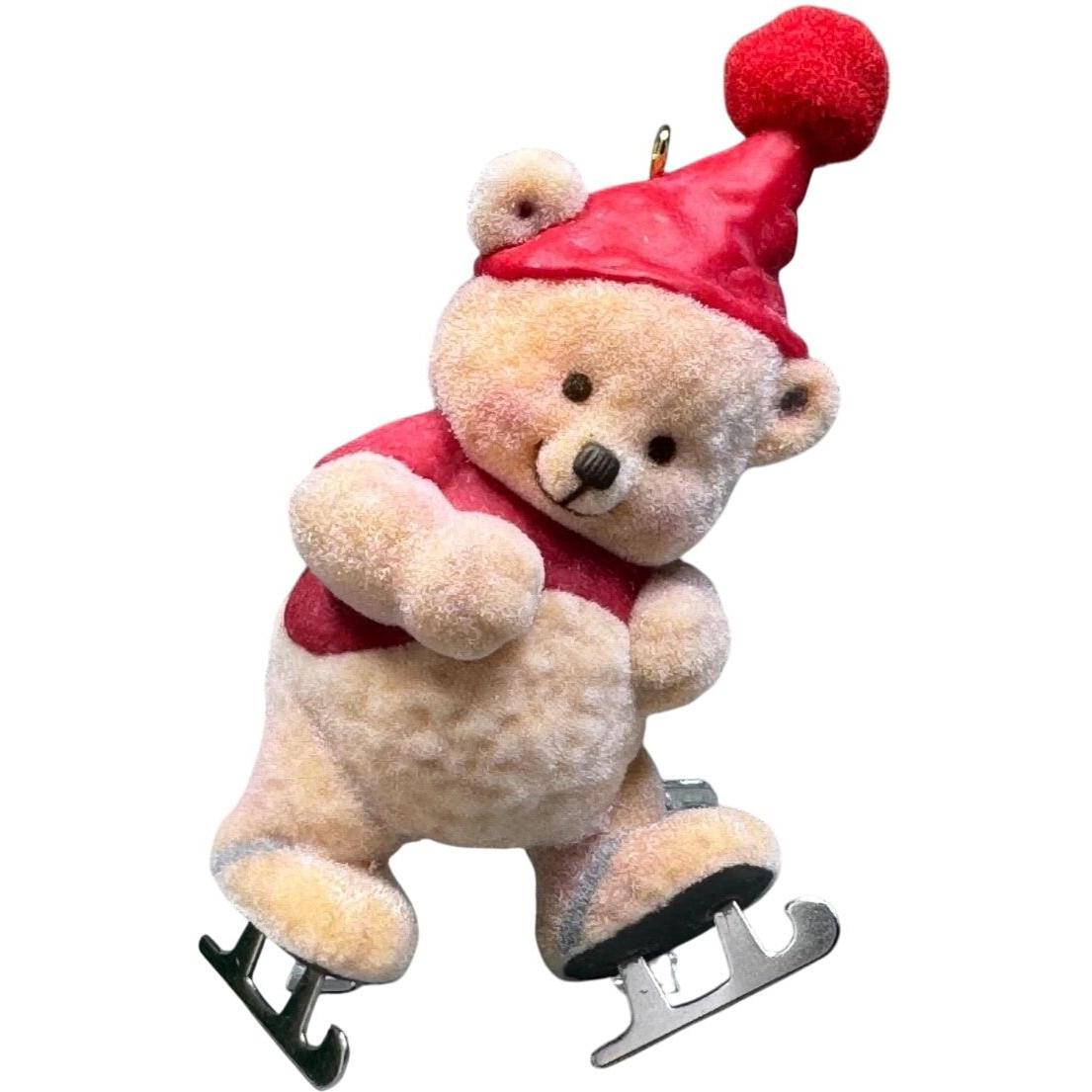 2015 Can't Wait to Skate Hallmark Ornament (Mary Hamilton's Bears) QX9267