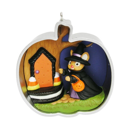 2015 Cookie Cutter Halloween Hallmark Ornament (Halloween) QFO5237