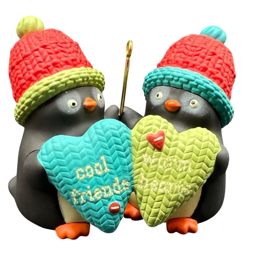 2015 Cool Friends Hallmark Ornament (Penguin) QGO1619
