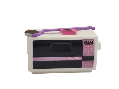 2015 Easy-Bake Oven Hallmark Ornament (Hasbro) QXI2599