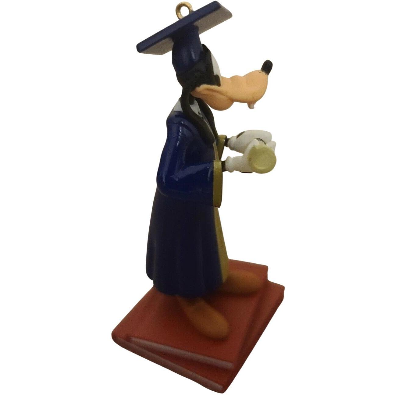 2015 Goofy The Graduate Hallmark Ornament (A Year of Disney Magic) QHA1032