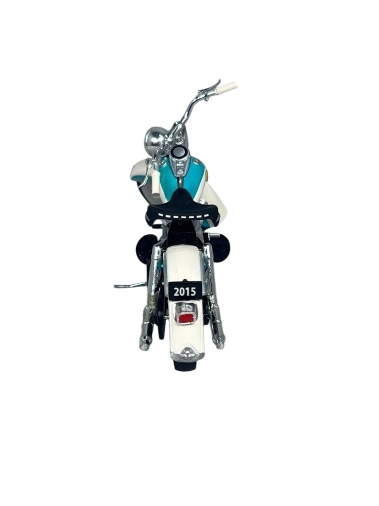 2015 Hallmark Ornament (1958) FLH Duo-Glide Hallmark Ornament (Harley-Davidson) QXI2549