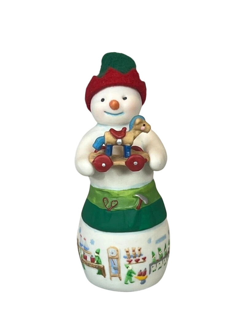 2015 Hans K. Woodsworth Hallmark Ornament (Snowtop Lodge) QX9069