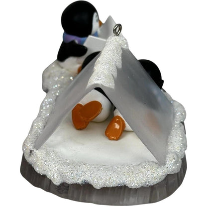 2015 Penguin Tales Hallmark Ornament (Kris' Penguins) QGO1057