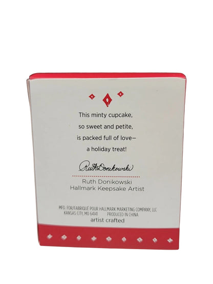 2015 Petite Treat Hallmark Ornament (Cupcake) QXC5247