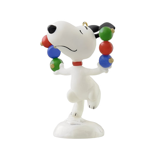 2015 Snoopy Hallmark Ornament (Decking the Tree) QRP5913