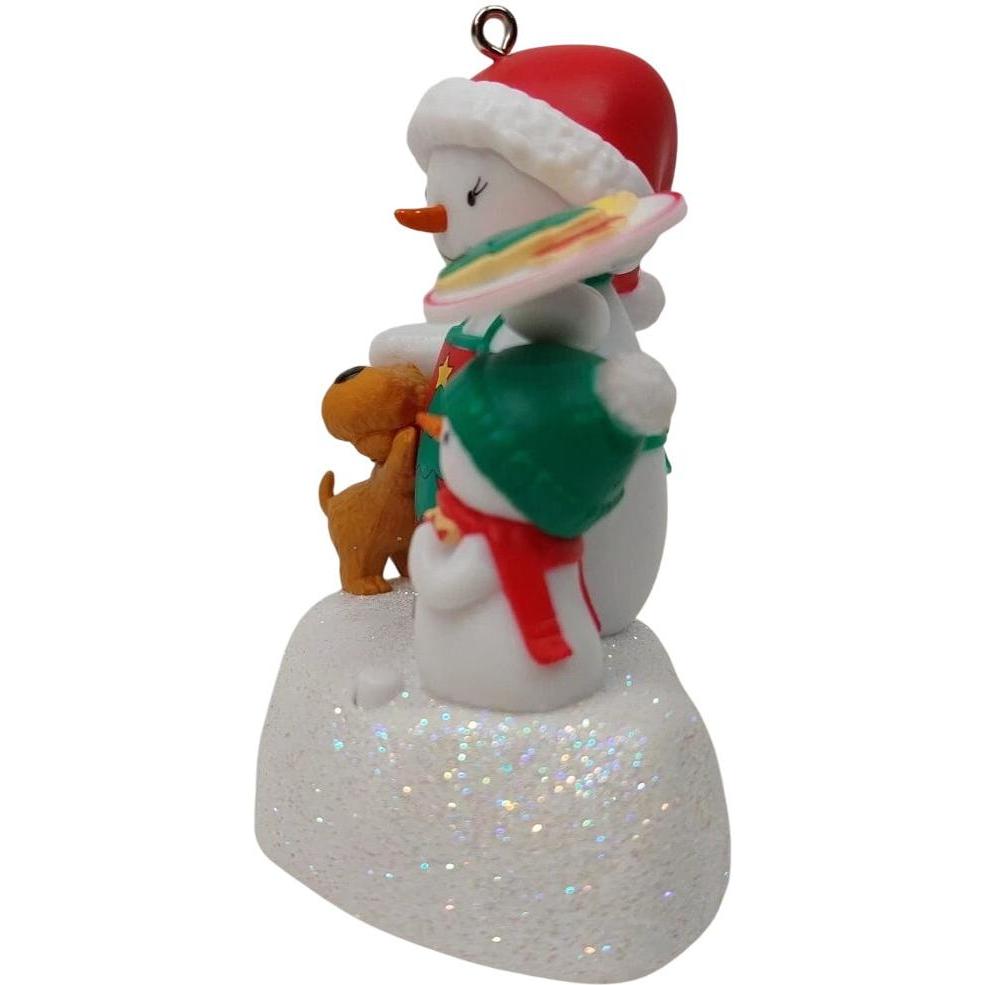 2015 Baking Treats Together Hallmark Ornament (Snowman) QGO5017