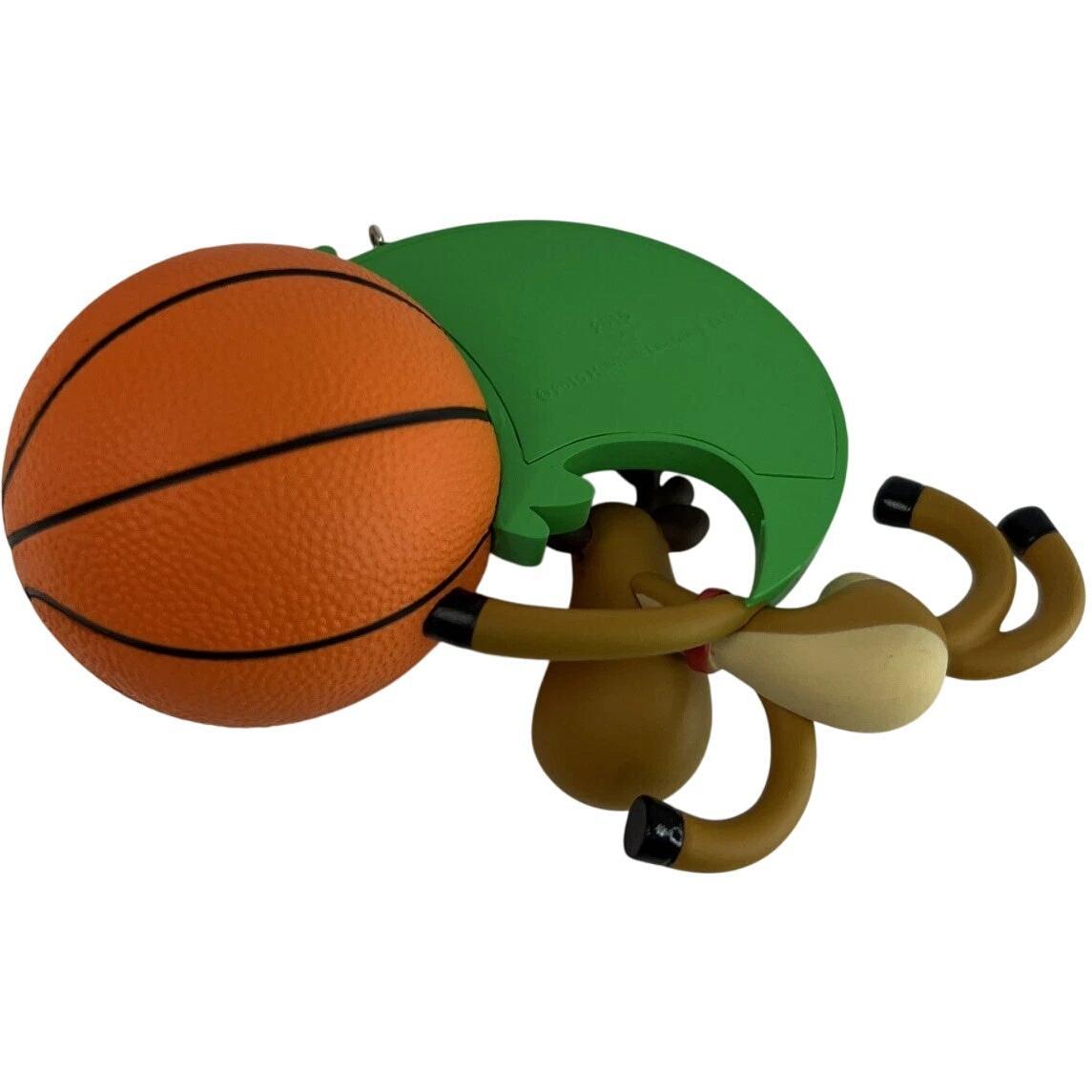 2015 Basketball Star Hallmark Ornament (Basketball) QGO1417