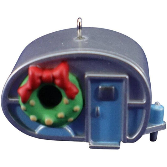 2015 Cozy Birdhouse Camper Hallmark Ornament (Happy Camper) QXC5149