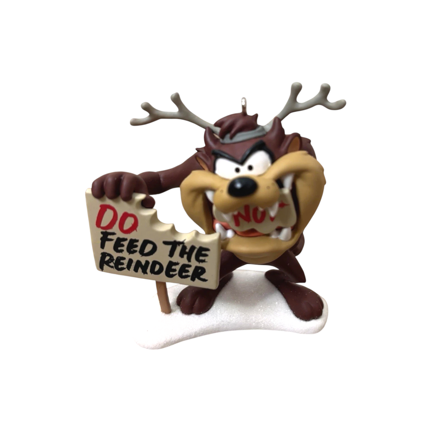 2015 Feed The Reindeer Hallmark Ornament (Looney Tunes) QXI2107