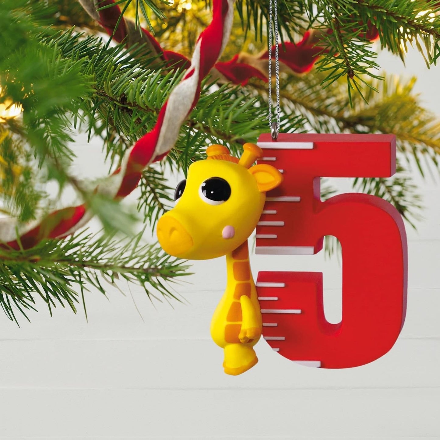 2015 I Am Five! Hallmark Ornament (Child's Age Collection) QGO1427