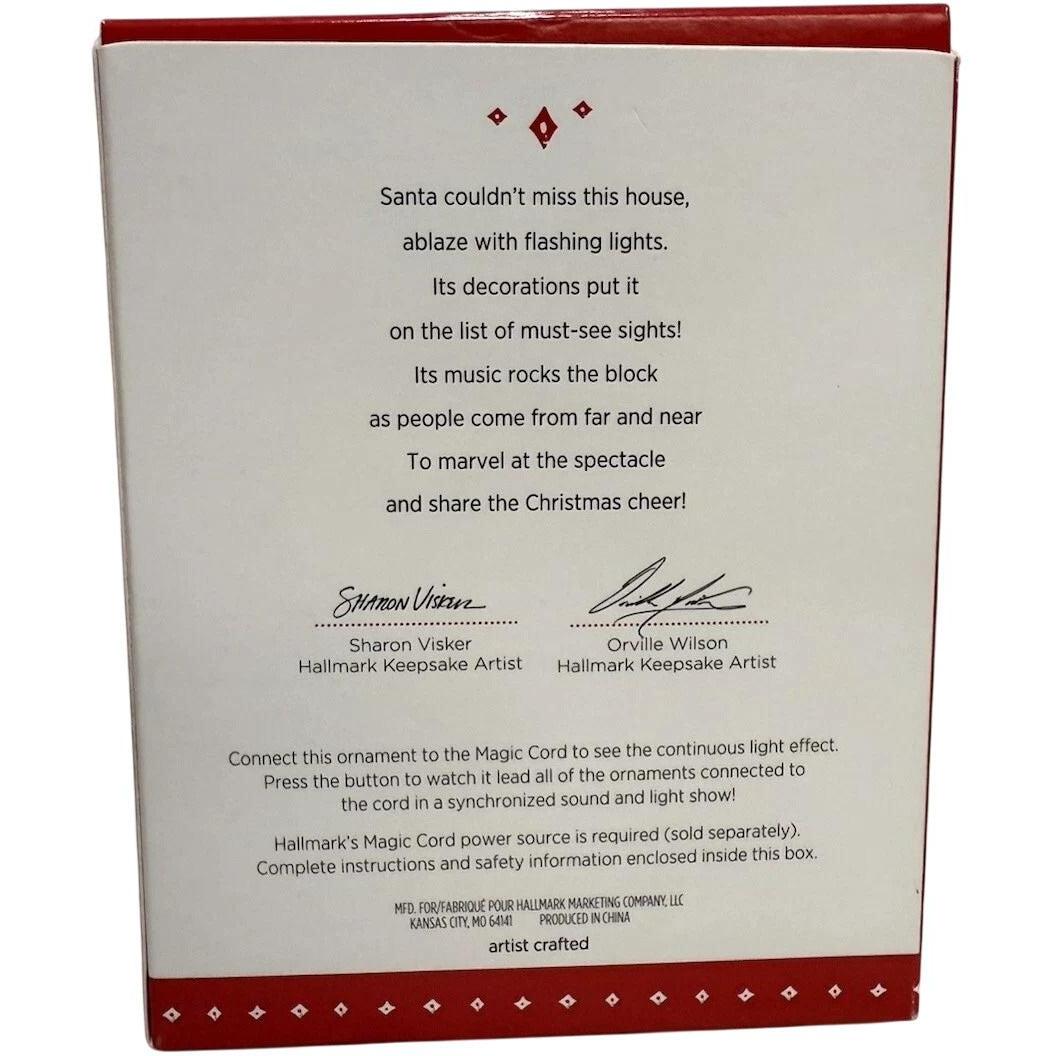 2015 Merriest House in Town Hallmark Ornament (Merriest House in Town) QGO1359