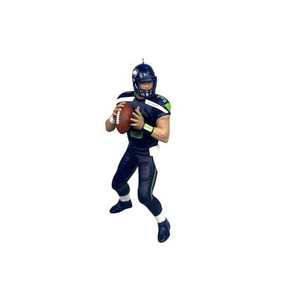 2015 Russell Wilson Hallmark Ornament (Football Legends) QX9249 Image1