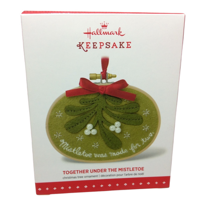 2015 Together Under The Mistletoe (Wreath)