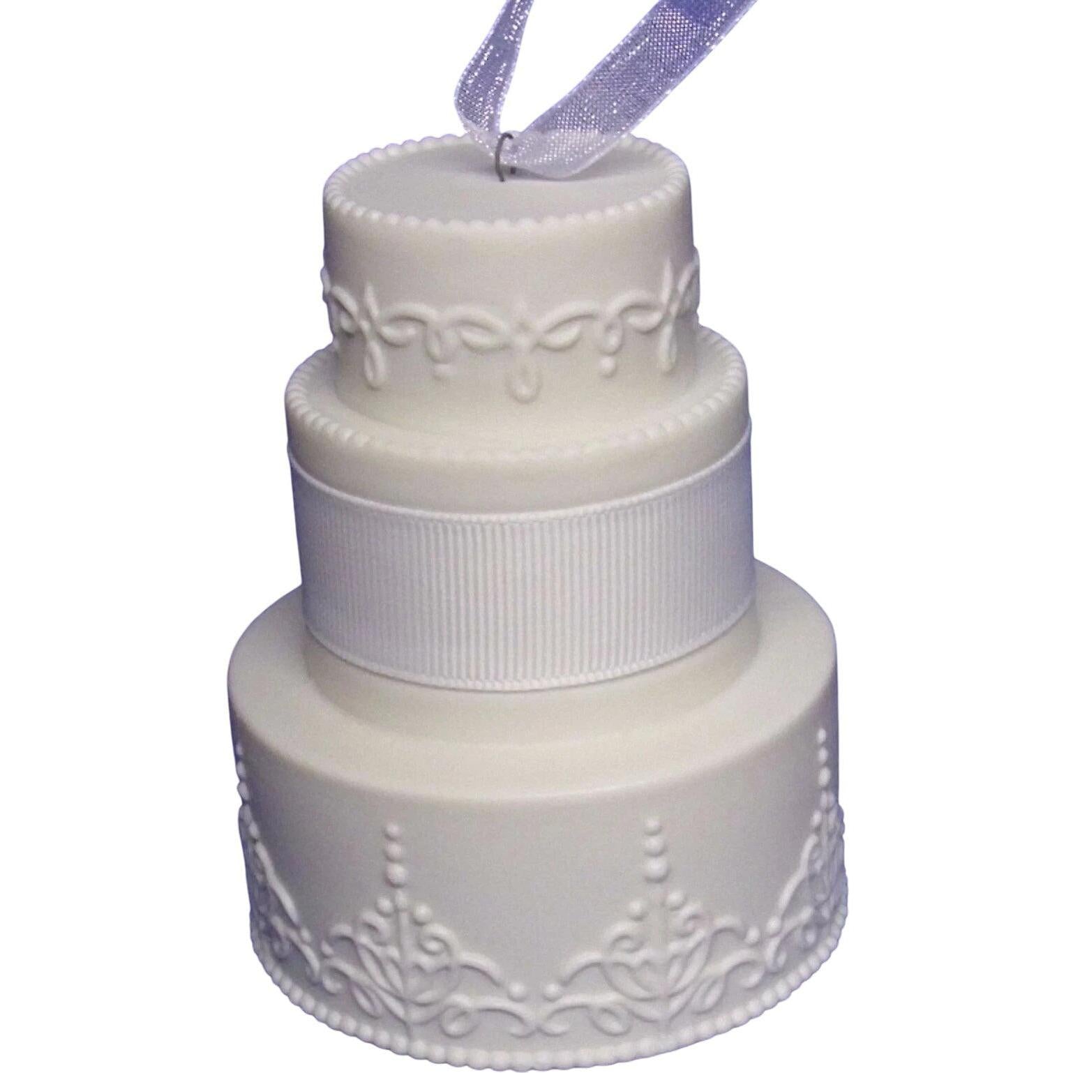 2015 Wedding Hallmark Ornament (Wedding) QHX1167