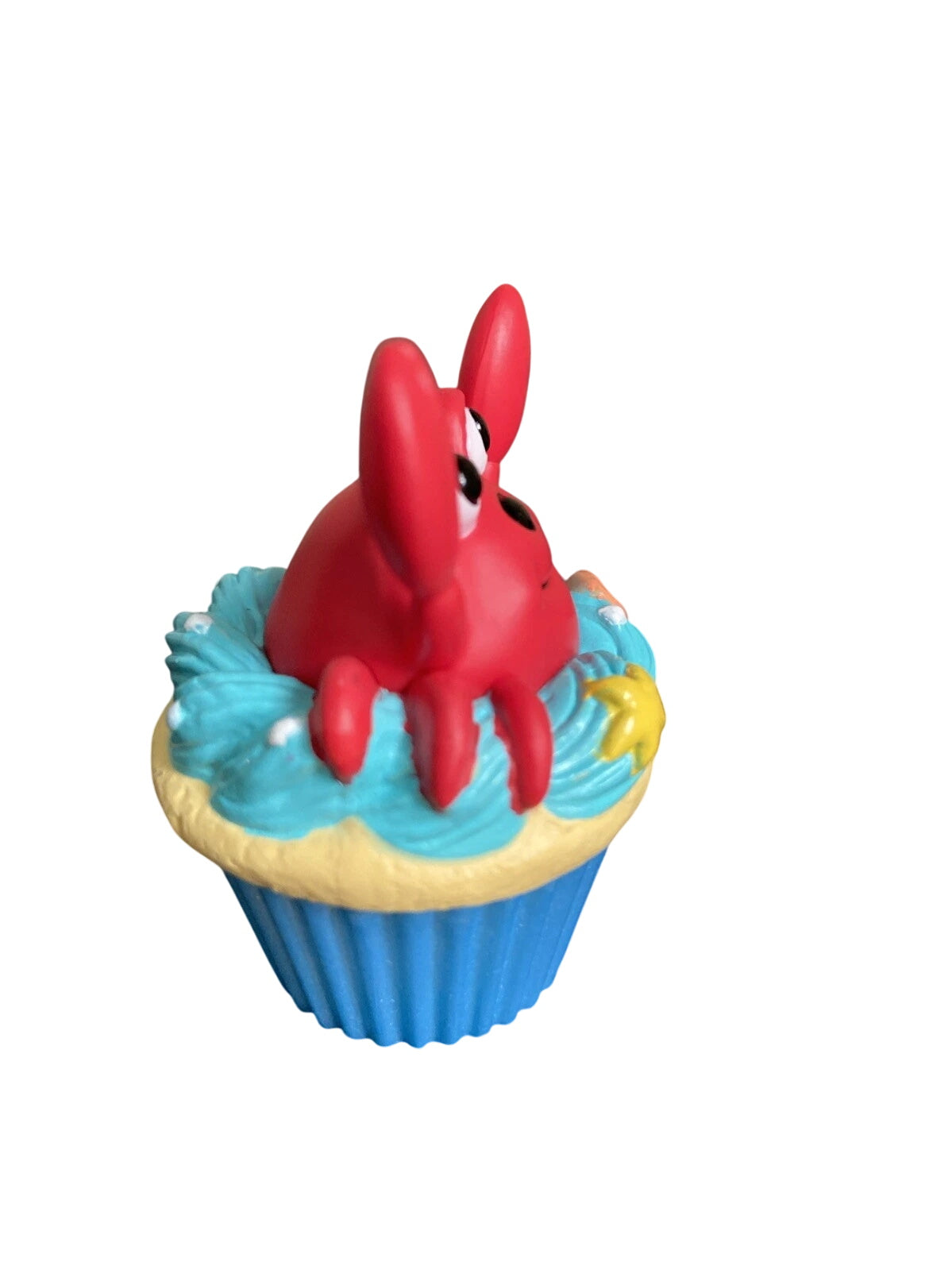 2016 A Little Crab Cake Hallmark Ornament (Keepsake Cupcake) QHA1036
