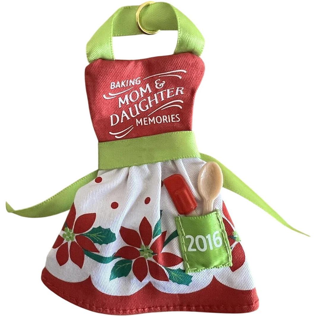 2016 Baking Mom and Daughter Hallmark Ornament (Kitchen & Baking) QGO1631