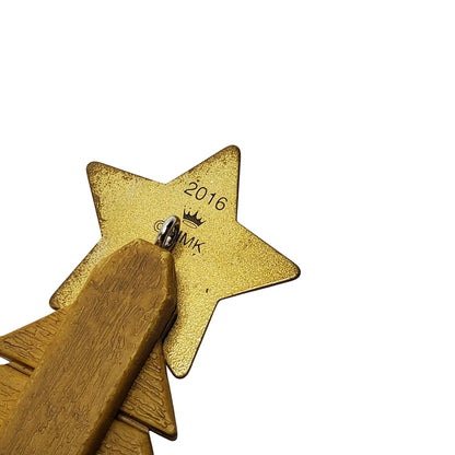 2016 Celebrate Christmas Hallmark Ornament (Christmas Tree) QG01641