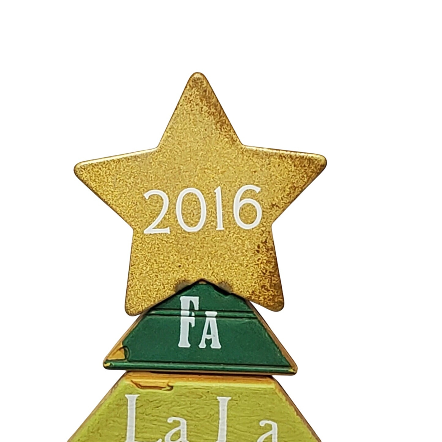 2016 Celebrate Christmas Hallmark Ornament (Christmas Tree) QG01641