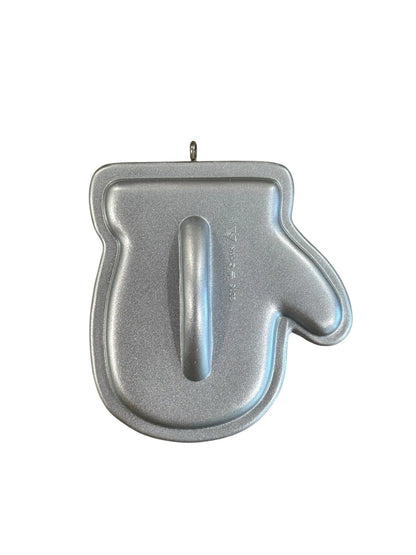 2016 Cookie Cutter Christmas Hallmark Ornament (Cookie Cutter Christmas) QX9121