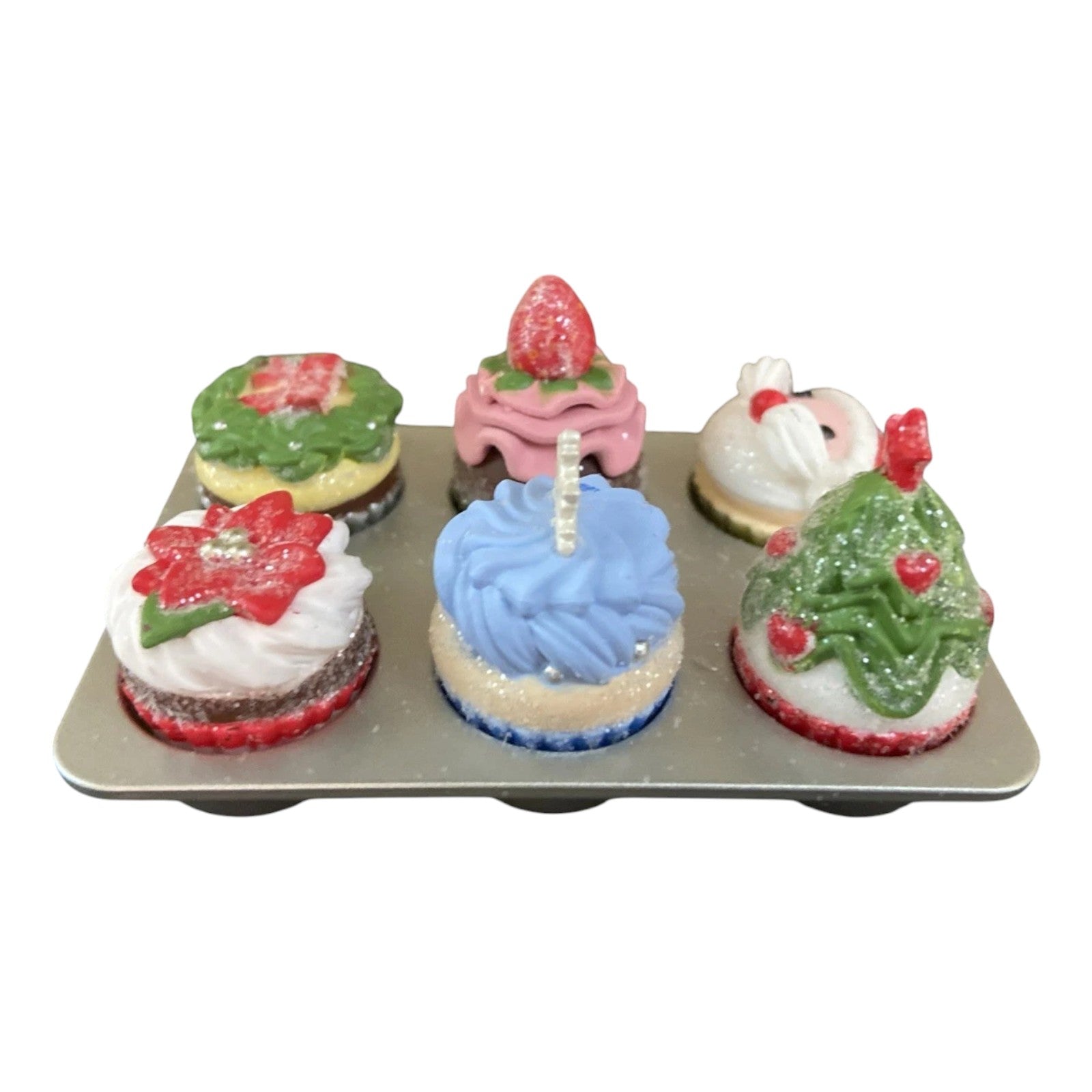 2016 Cupcake for Christmas! Hallmark Ornament (Cupcake) QXE3144