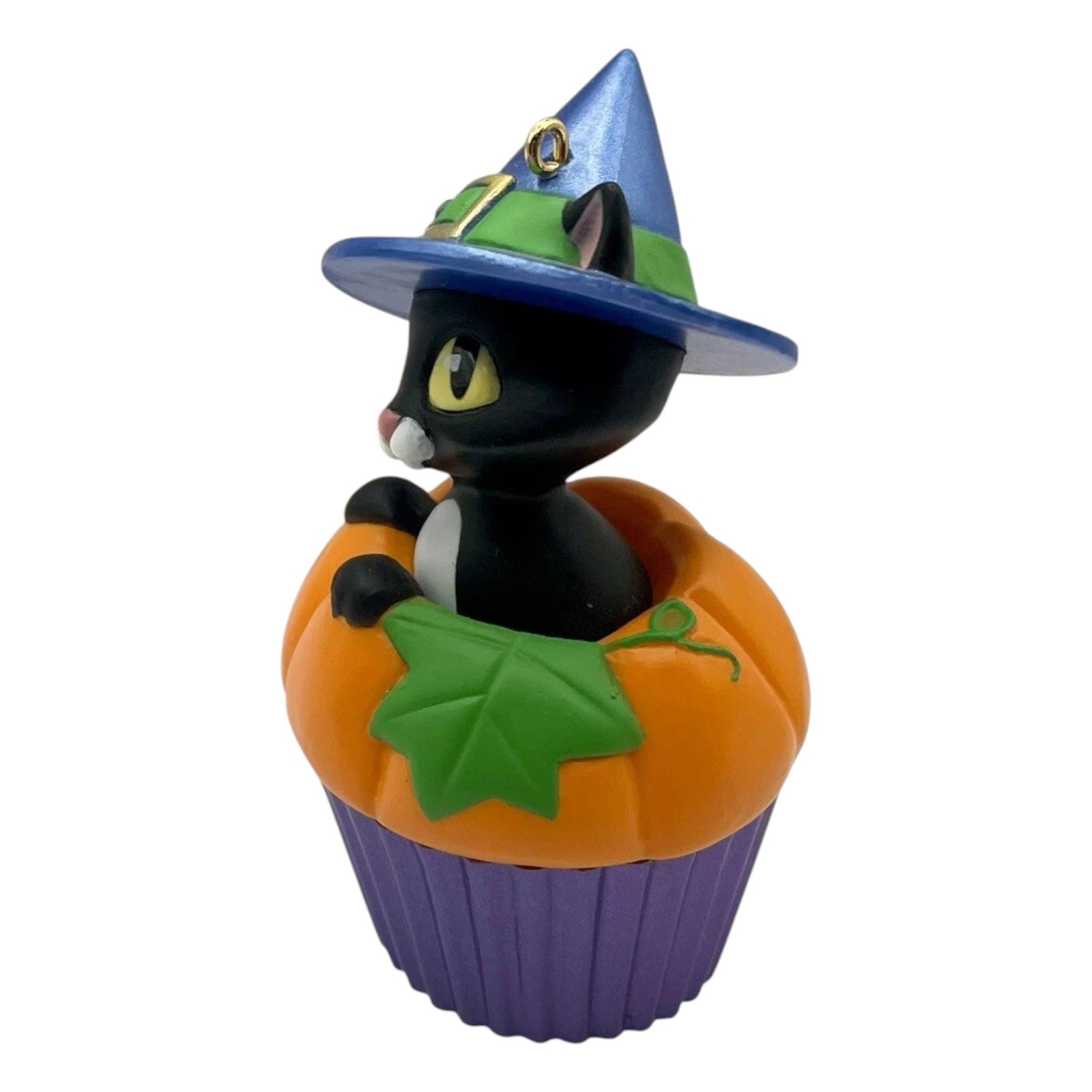2016 Punkin' Kitty Hallmark Ornament (Keepsake Cupcake) QHA1038