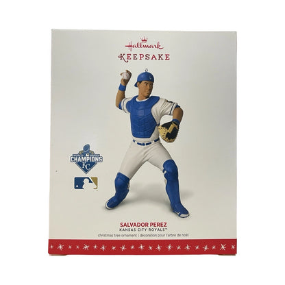 2016 Salvador Pérez, Kansas City Royals Hallmark Ornament (At the Ballpark) QXI1535