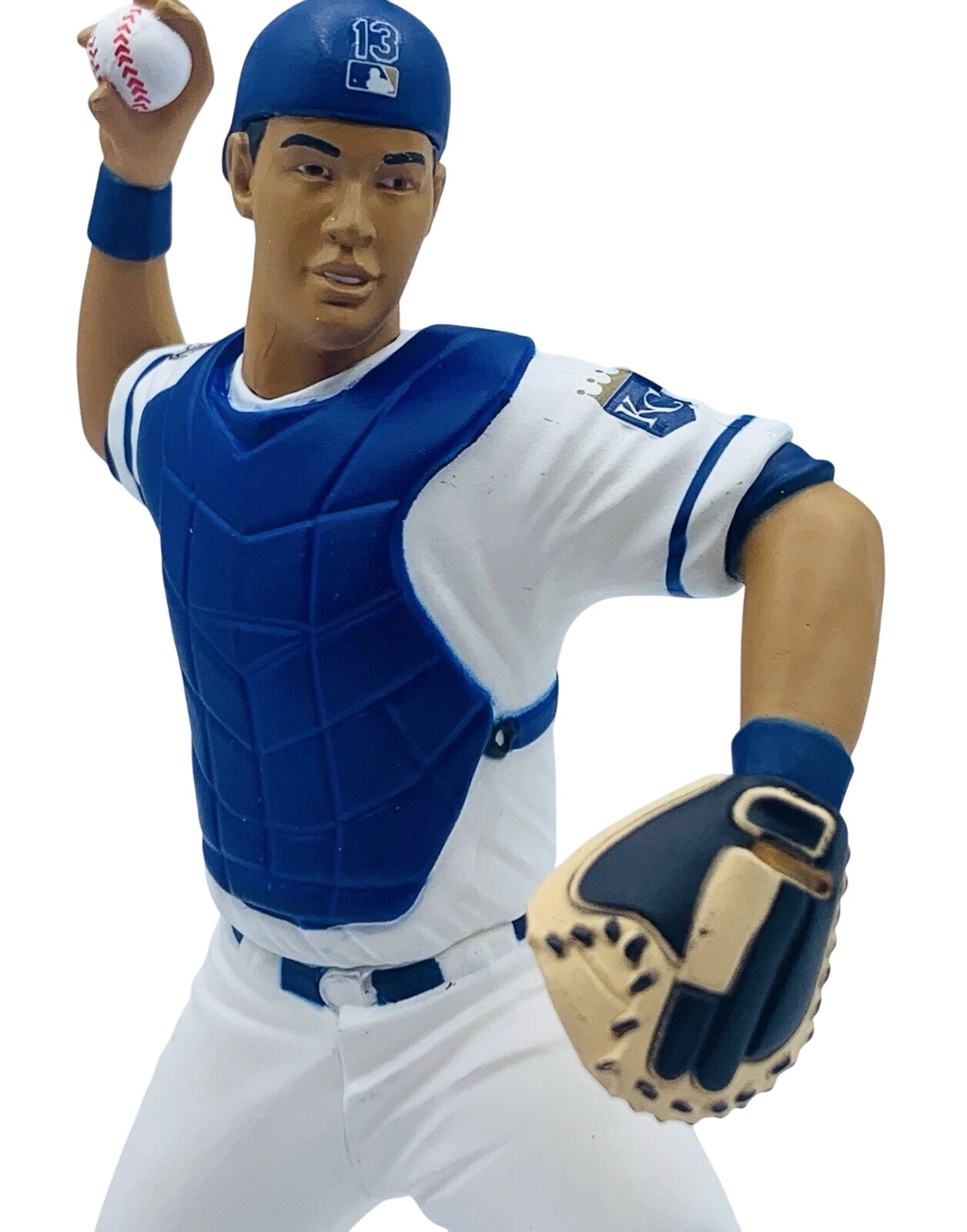 2016 Salvador Pérez, Kansas City Royals Hallmark Ornament (At the Ballpark) QXI1535