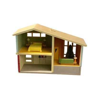 2016 Split-Level Dream Home Hallmark Ornament (Nostalgic Houses and Shops) QX9001