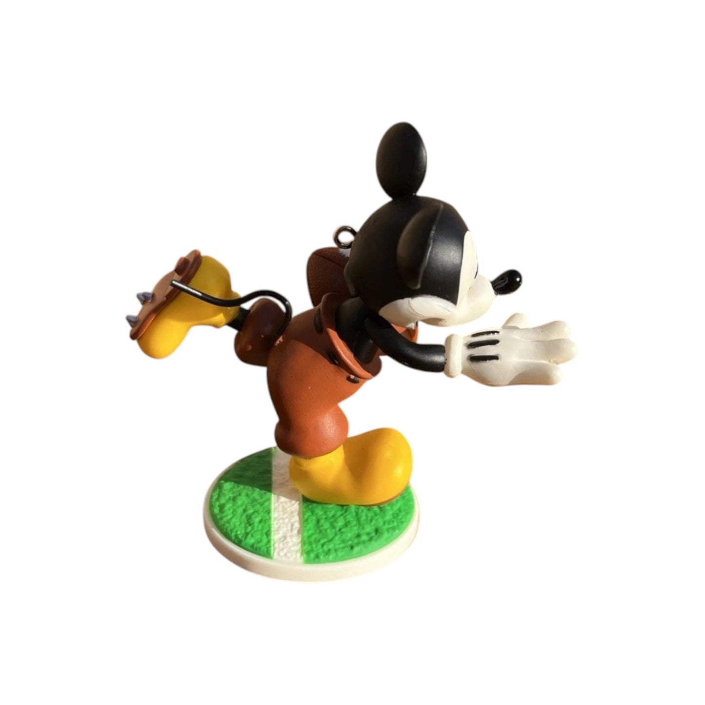 2016 Touchdown Mickey Hallmark Ornament (Mickey's Movie Mousterpieces) QX9021