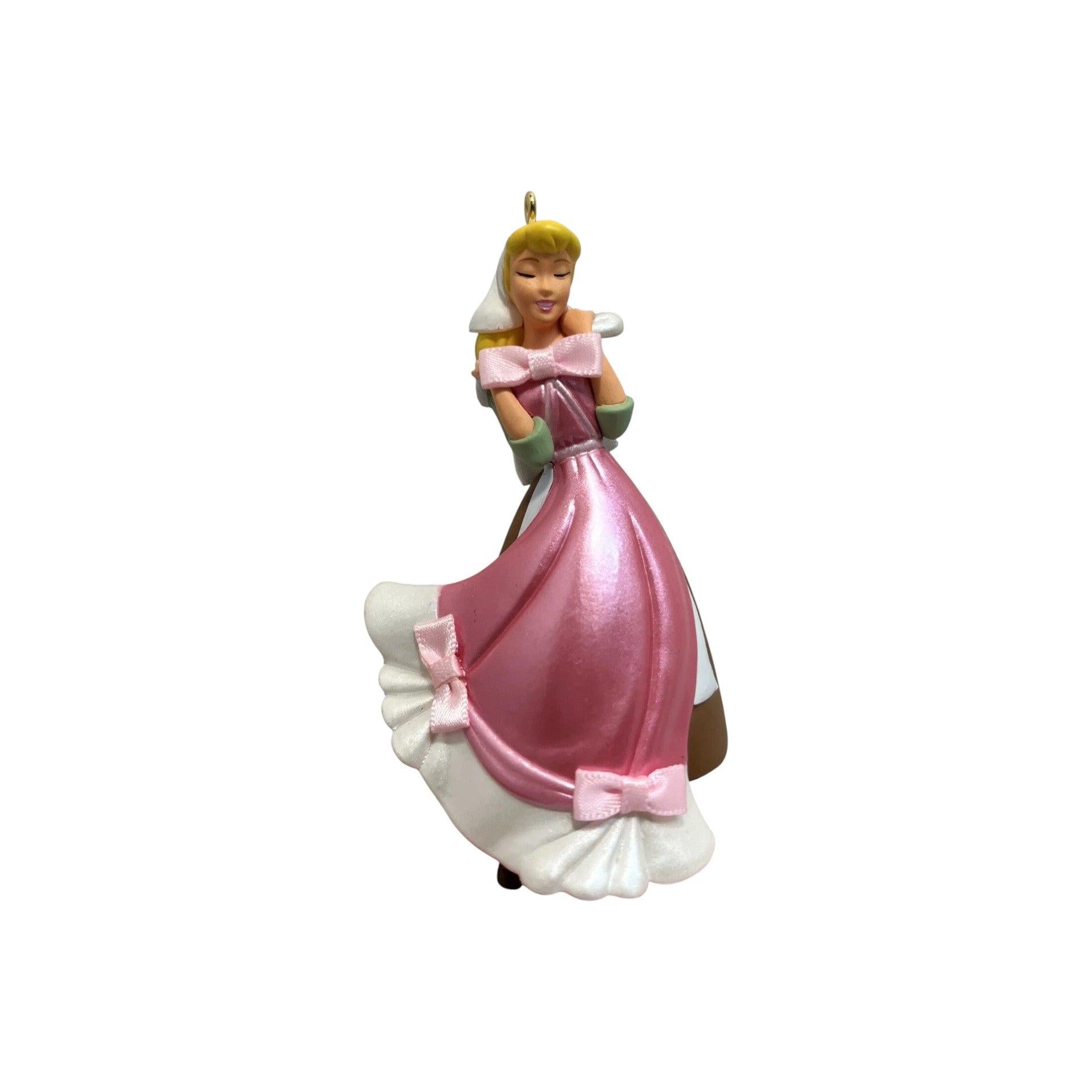 2016 A Dream Is A Wish Your Heart Makes Hallmark Ornament (Cinderella) QXD6081 Image1