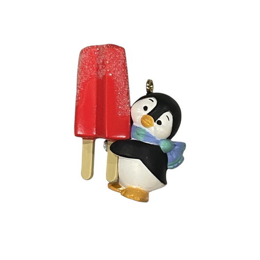 2016 A Tasty Treat Hallmark Ornament (Petite Penguins) QXM8561