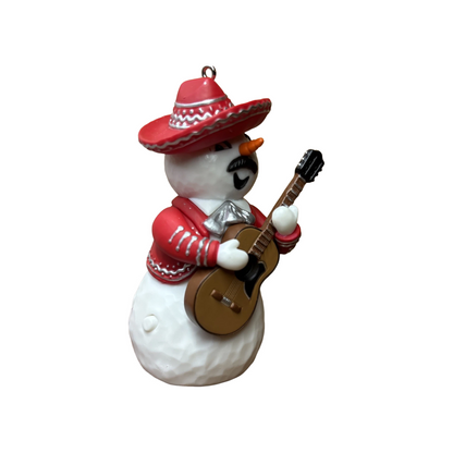 2016 Feliz Navidad Hallmark Ornament (Snowmen) QGO1024 Image5