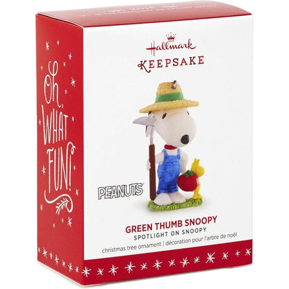 2016 Green Thumb Snoopy Hallmark Ornament (Spotlight on Snoopy) QX9251