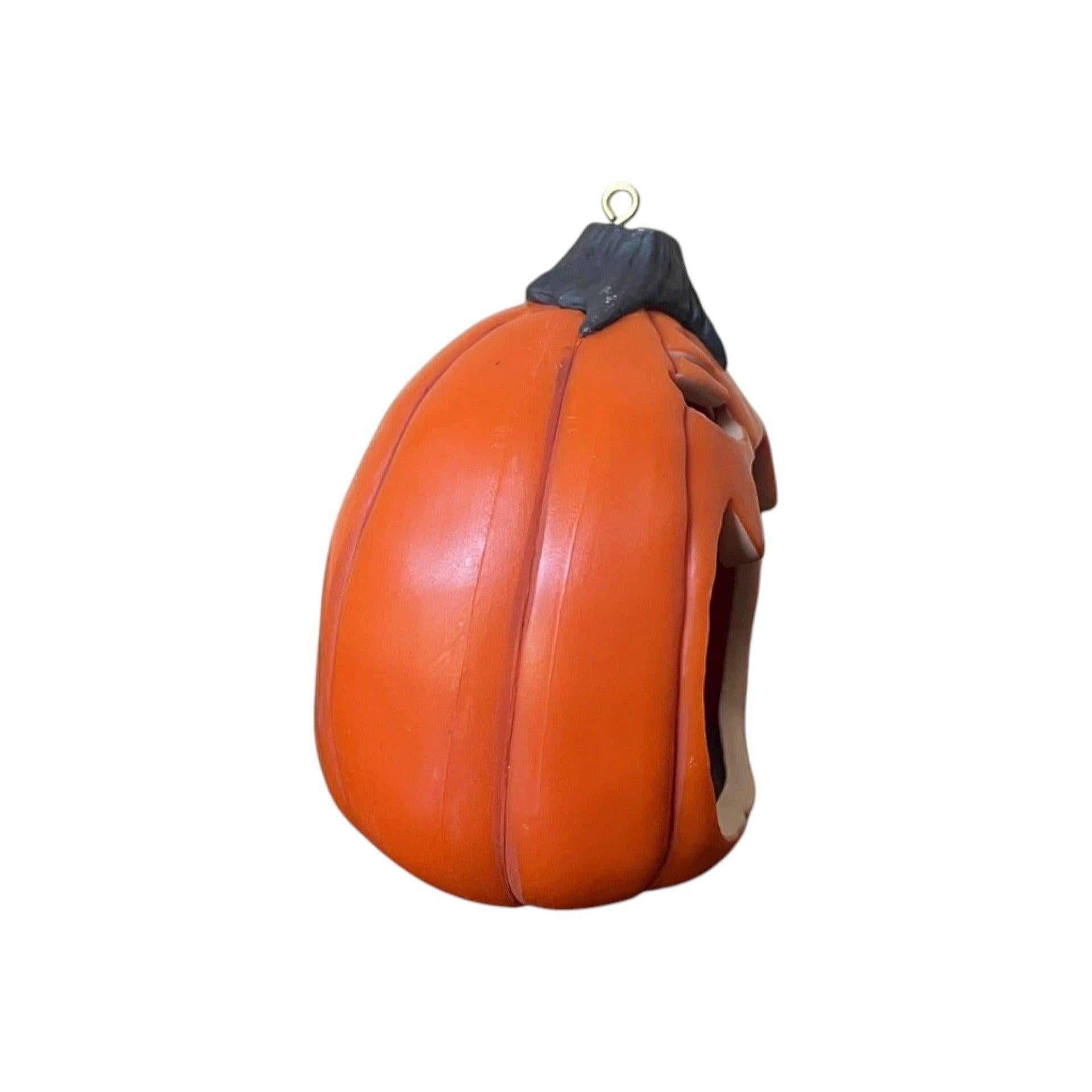 2016 Happy Halloween! Hallmark Ornament (Happy Halloween!) QFO5234 Image3