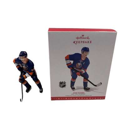 2016 John Tavares Hallmark Ornament (Hockey Greats) QXI3514 Image3