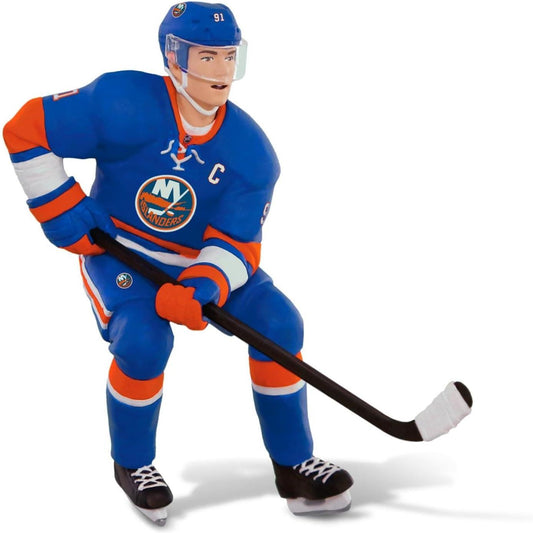 2016 John Tavares Hallmark Ornament (Hockey Greats) QXI3514