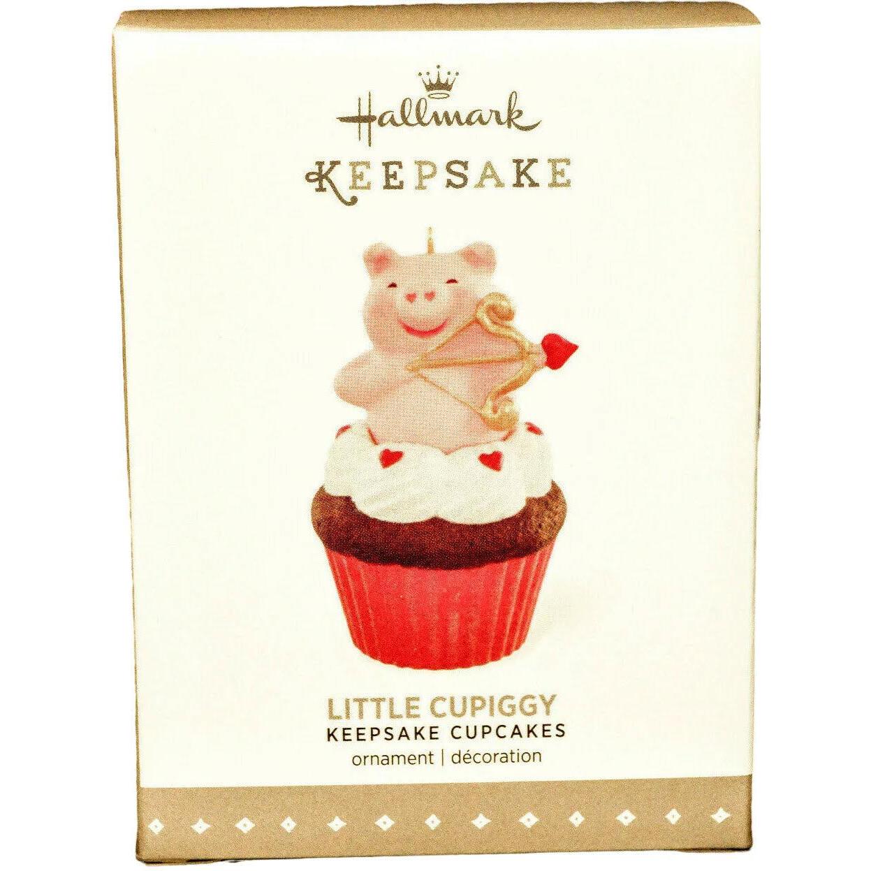 2016 Little Cupiggy Hallmark Ornament (Keepsake Cupcake) QHA1042
