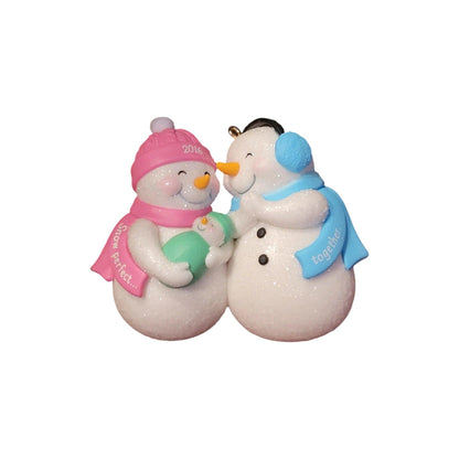 2016 New Parents (Love Collection) Hallmark Ornament QGO1274 Image3